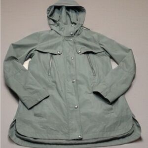 Lightweight Raincoat